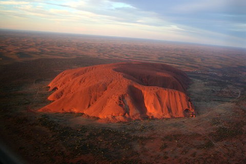 Scenic Flight: Uluru & Kata Tjuta - Accommodation in Brisbane 2