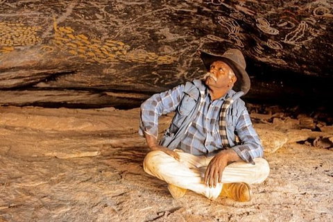 Cave Hill Aboriginal Cultural Experience From Ayers Rock - Accommodation in Brisbane 1