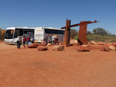 Uluru (Ayers Rock) To Alice Springs One-Way Shuttle - Accommodation in Brisbane 2