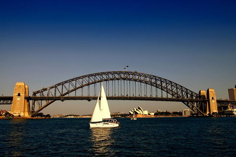 Sydney Harbour Luxury Sailing Trip Including Lunch - Accommodation in Brisbane 4