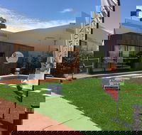 Almondco Almond Hut - Accommodation in Brisbane