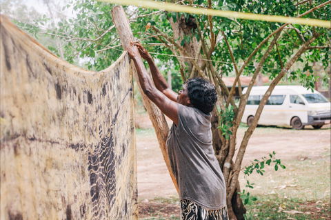 Anindilyakwa Arts, Groote Eylandt - Accommodation in Brisbane 1