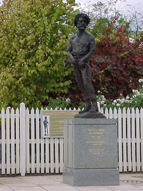 Alexander Cameron Statue - Accommodation in Brisbane 0
