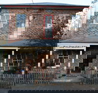 Bay Tree Gallery - Accommodation in Brisbane