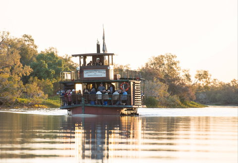 7 Day Outback Giants - Accommodation in Brisbane 1