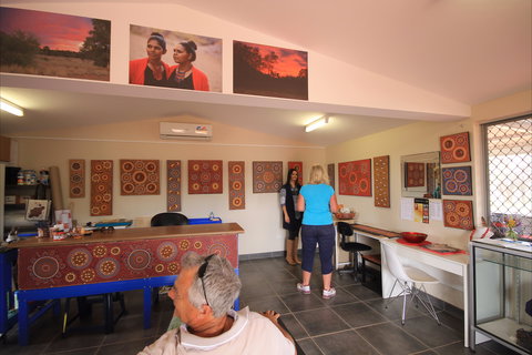 Kathleen Buzzacott Art Studio - Accommodation in Brisbane 1