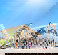 Perc Tucker Regional Gallery - Accommodation in Brisbane