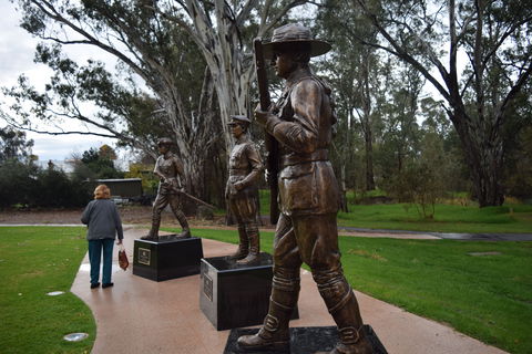 VC Memorial Park - Honouring Our Heroes - Accommodation in Brisbane 1