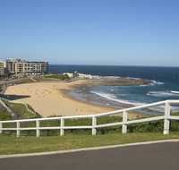 Newcastle Beach - Accommodation in Brisbane