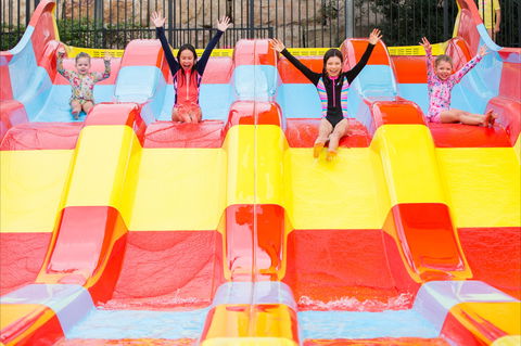 Raging Waters Sydney - Accommodation in Brisbane 1