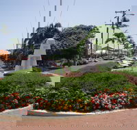 Yeppoon War Memorial - Accommodation in Brisbane