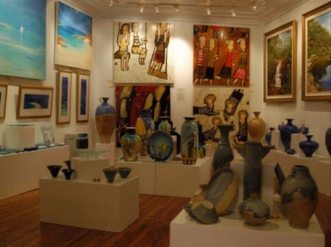 Articles Fine Art Gallery - Accommodation in Brisbane 0