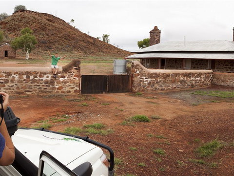 Barrow Creek - Accommodation in Brisbane 0
