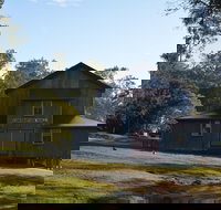 Coronation Hall Somerset Dam - Accommodation in Brisbane