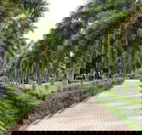 Dan Gleeson Memorial Gardens - Accommodation in Brisbane