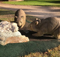 Wombat Statues Moonta - Accommodation in Brisbane