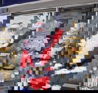 Mrs Claus and Santa - Accommodation in Brisbane