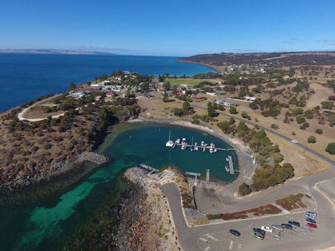 Christmas Cove - Accommodation in Brisbane 0