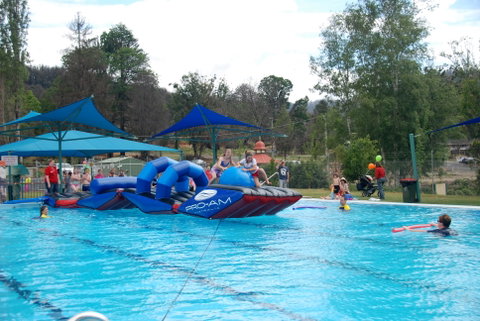Marysville Outdoor Swimming Pool - Accommodation in Brisbane 1