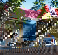 Meeniyan Square - Accommodation in Brisbane