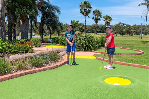 Port Macquarie Driving Range And Mini Golf - Accommodation in Brisbane 2