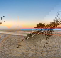 Red Beach - Accommodation in Brisbane