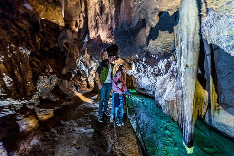 Jenolan Caves: Imperial Cave Tour - Accommodation in Brisbane 2