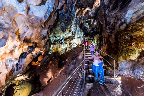 Jenolan Caves: Chifley Cave Tour - Accommodation in Brisbane 2