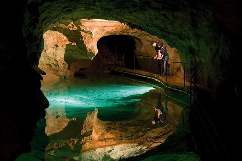 Jenolan Caves: Extended Orient Cave Tour - Accommodation in Brisbane 1