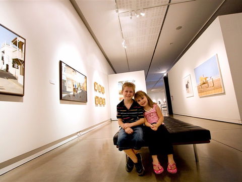 Western Plains Cultural Centre - Accommodation in Brisbane 0