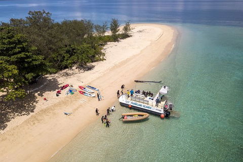 Full-Day Cruise Tour To Frankland Islands Great Barrier Reef - Accommodation in Brisbane 15