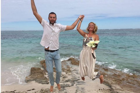 Elope In Paradise - Weddings At Mission Beach - Accommodation in Brisbane 1