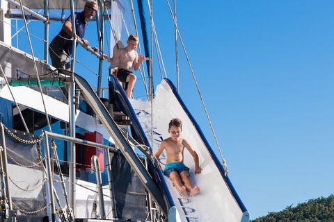 Day Sail The Whitsunday Islands On Atlantic Clipper From Airlie Beach - Accommodation in Brisbane 7