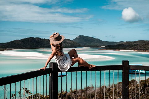 Day Sail The Whitsunday Islands On Atlantic Clipper From Airlie Beach - Accommodation in Brisbane 10