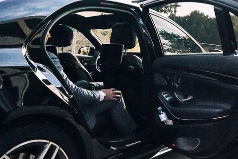 Arrival Private Transfers From Gold Coast Airport OOL To Gold Coast City - Accommodation in Brisbane 2