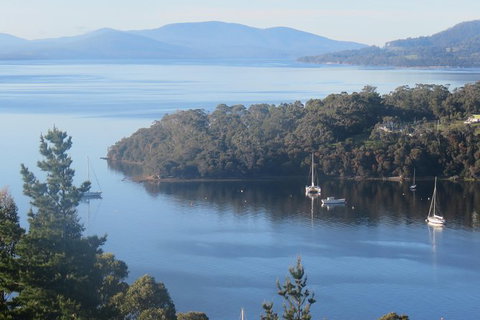 Derwent River Day Sail From Sullivan Cove And Return - Accommodation in Brisbane 4