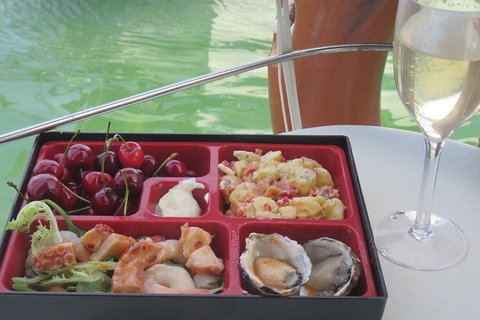 Derwent River Day Sail From Sullivan Cove And Return - Accommodation in Brisbane 3