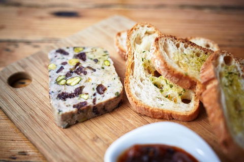 Family Lunch - Tapas And Wine For 4 People - Accommodation in Brisbane 7