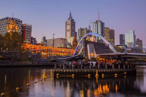 Melbourne Airport Transfers: Melbourne To Melbourne Airport MEL In Luxury Car - Accommodation in Brisbane 6