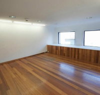 Raglan Street Gallery - Accommodation in Brisbane