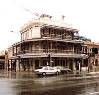 Botanic Bar - Accommodation in Brisbane