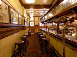 Fortune Of War Hotel - Accommodation in Brisbane 1