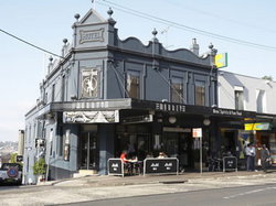The Monkey Bar - Accommodation in Brisbane 0