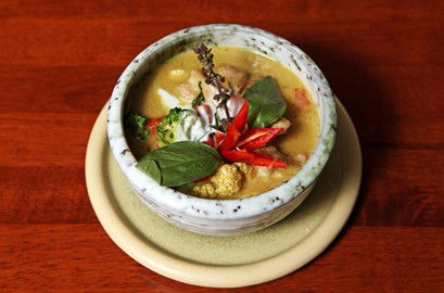 Green Papaya Balinese & Thai Cuisine - Accommodation in Brisbane 1