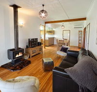Oceanview Estate Winery / Restaurant - Accommodation in Brisbane