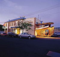 Waterfront Hotel - Accommodation in Brisbane