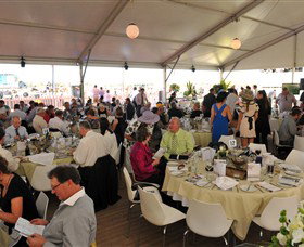 Alice Springs Turf Club - Accommodation in Brisbane 2