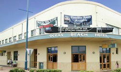 Ocean Beach Hotel - Accommodation in Brisbane 2