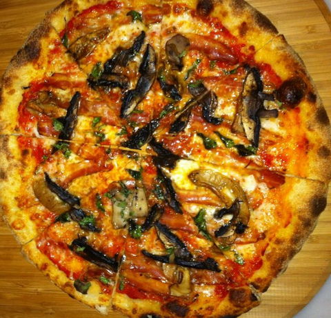 La Rosa Bar And Pizza - Accommodation in Brisbane 2
