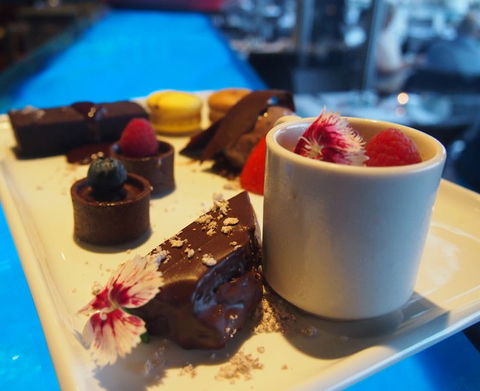 Black Angus Bar & Grill Restaurant - Accommodation in Brisbane 1